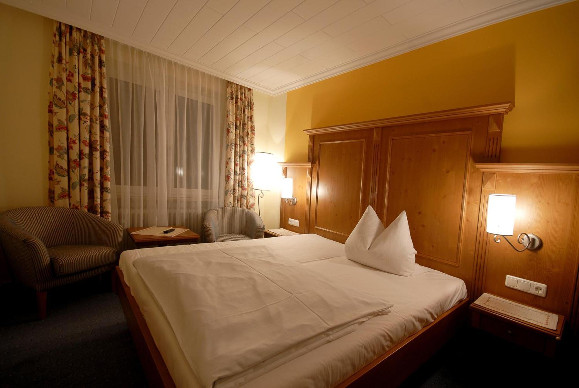 Hotel Gondel Altenkunstadt Exteriör bild