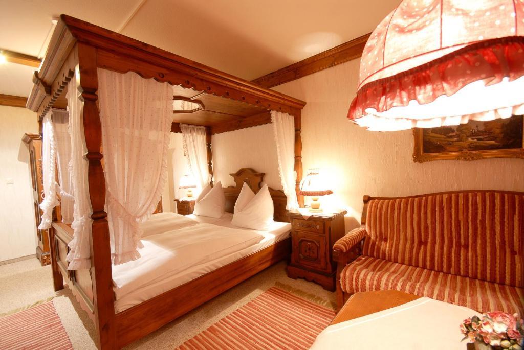 Hotel Gondel Altenkunstadt Rum bild